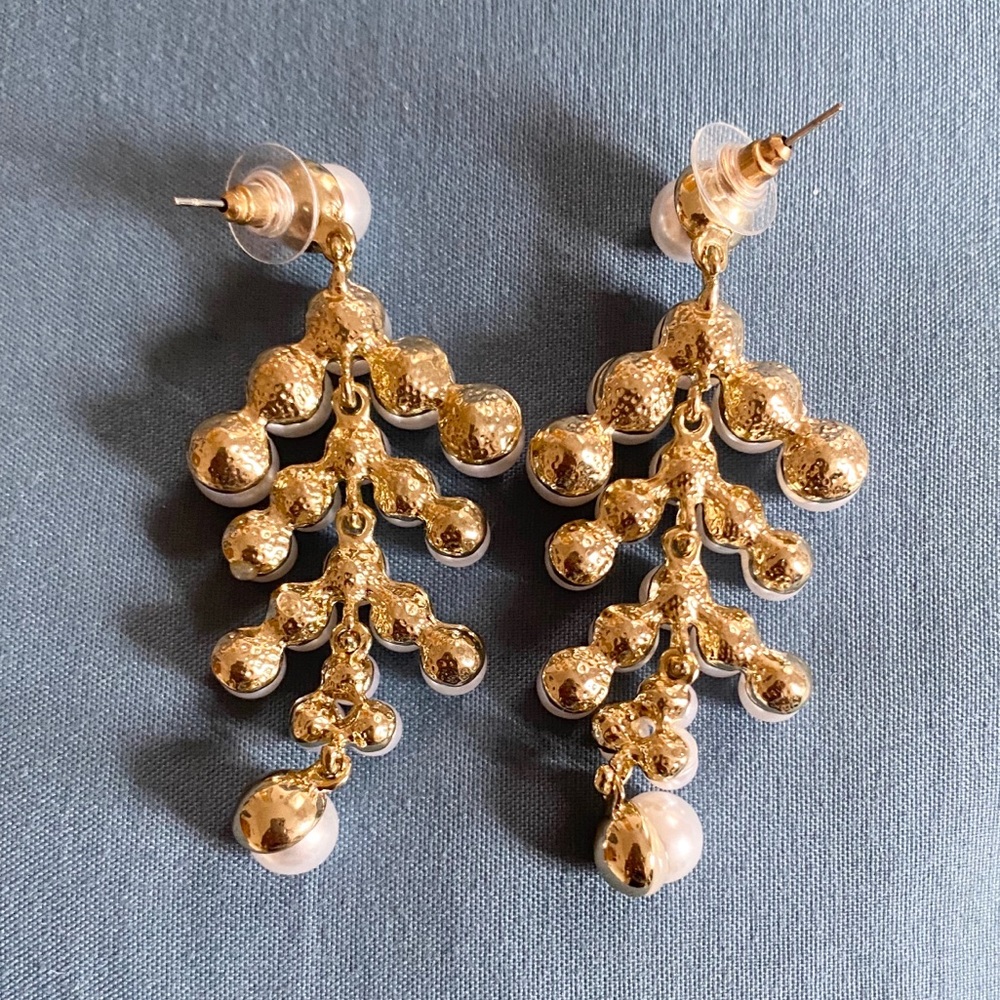 Pearl Earrings - only worn once! - Picture 3 of 3